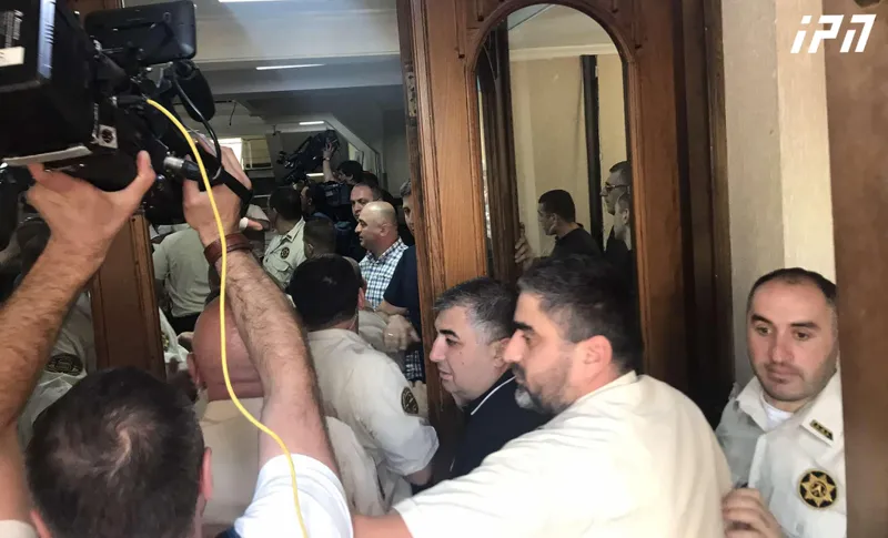 Announcement of Mate Devidze's verdict causes commotion in Tbilisi City Court
