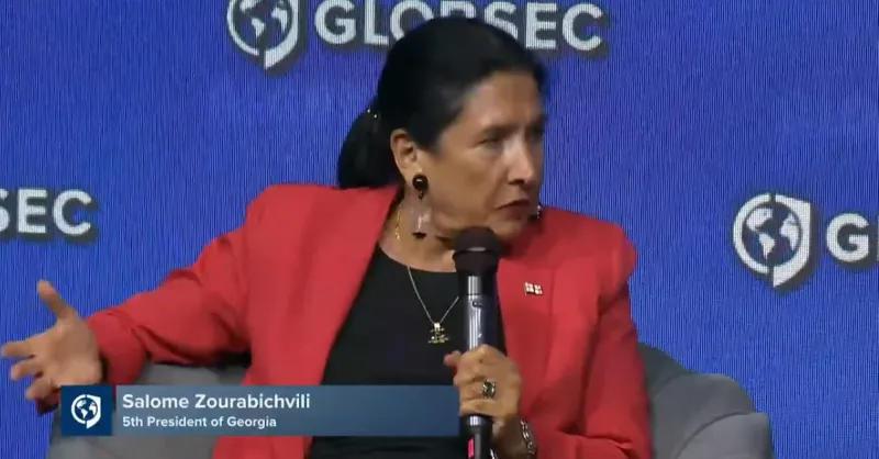 Salome Zurabishvili: 欧盟必须说：‘我们向你提供要么返回格鲁吉亚人民一直想要遵循的那条道路——并且这仍然是可能的——要么你继续走俄罗斯的道路’