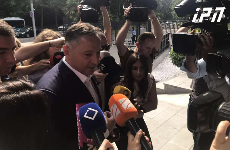 ვახტანგ გომელაური გენერალურ პროკურატურაში მივიდა - ის ჩორჩანას ეპიზოდზე გამოიკითხება