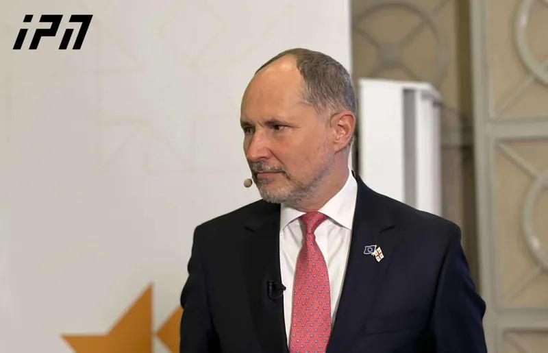 Pawel Herczyński：停止镇压、释放那些不公平被拘留的人、废除镇压性立法、确保公开对话是解决正在进行的危机并确保返回格鲁吉亚的欧盟路径的唯一方式。