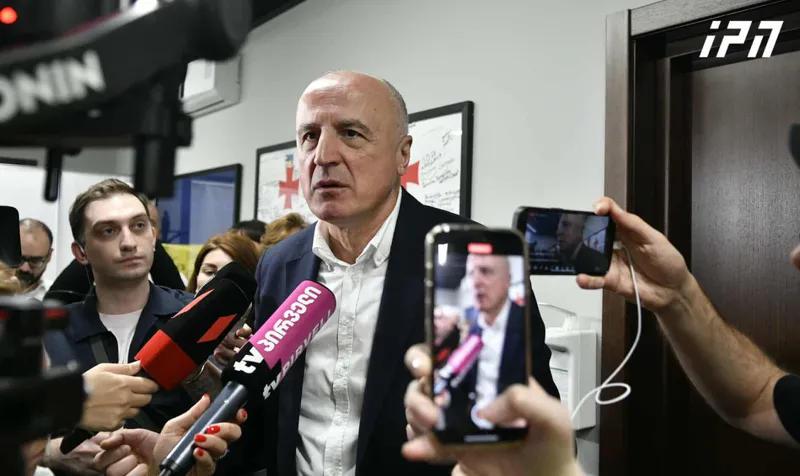 Badri Japaridze: 他们不会打垮我们——这不是绝望的时候；这是团结的时候，是动员的时候，是每个人充满希望的时候。