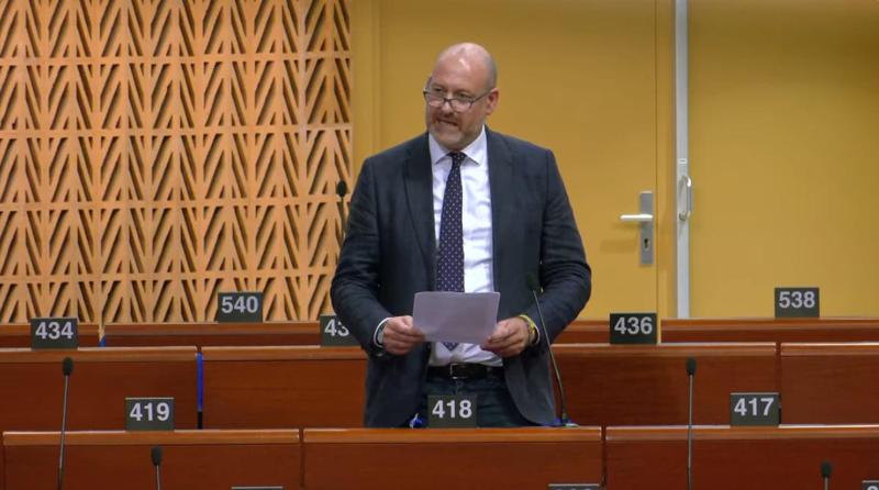 Peran Moon: 时间不多了——我们必须针对那些负责镇压的人，这意味着冻结他们的资产、限制他们访问西方教育和机构，并剥夺他们出国度假的奢侈。