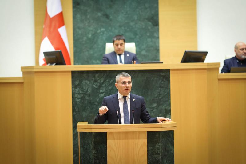 Mamuka Mdinaradze 已接任国家安全局局长一职。