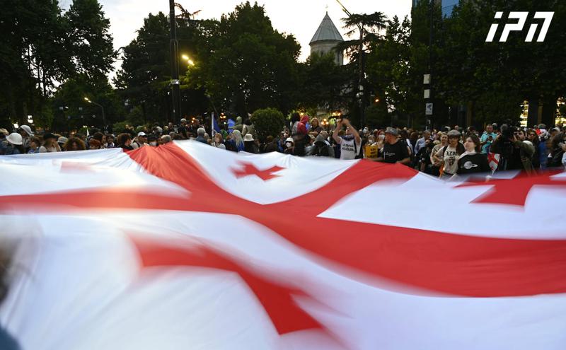 抗议者宣布将于7月4日举行一场与美国独立日相关的抗议游行。