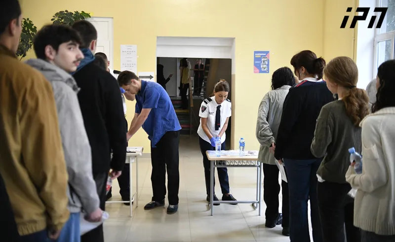 В Грузии проходят Единые национальные экзамены