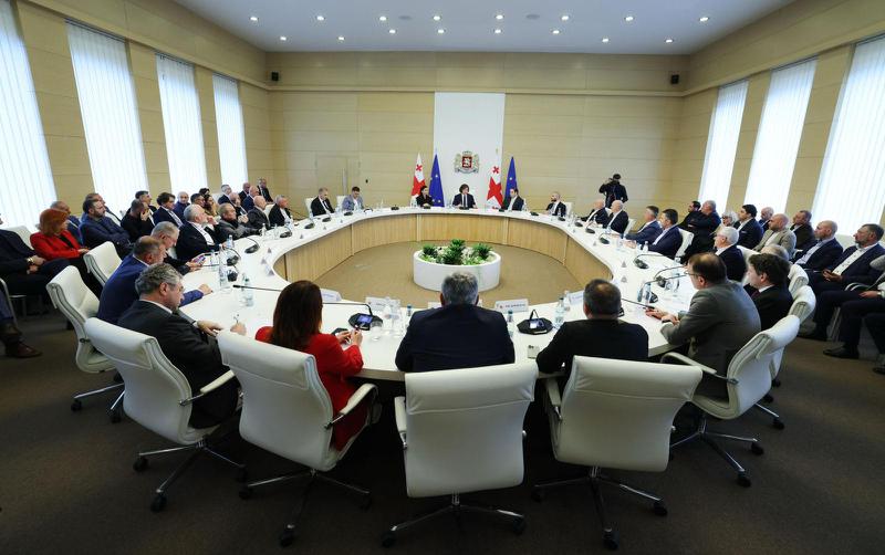 政府行政部门发布有关Irakli Kobakhidze与商业部门代表之间会议的信息。