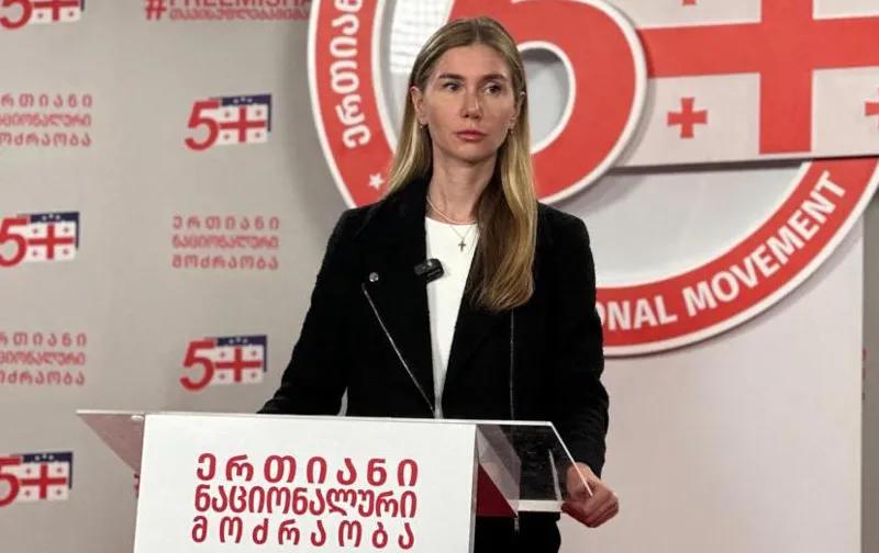 蒂  娜·博库查瓦：这是对共同斗争的背叛，与政权做交易，以换取体面的第二名。今天我们目睹了Lelo的道德死亡——在十月，我们还将目睹他们的选举死亡。