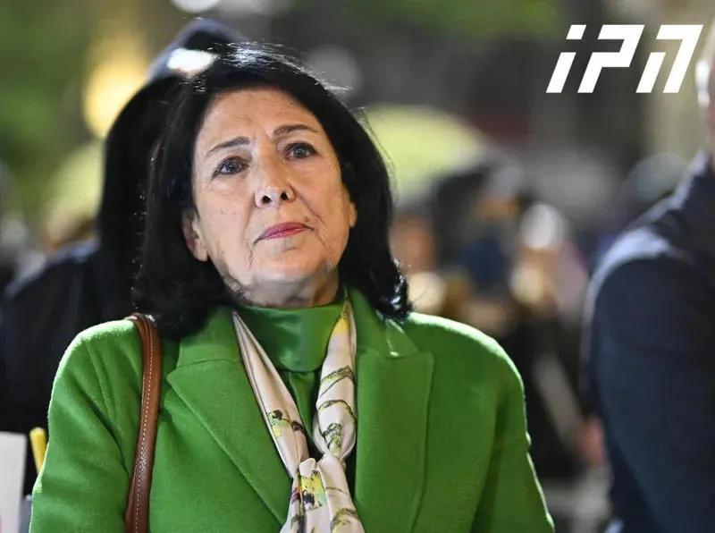 萨洛梅·祖拉比什维利：有人说：“承认我，交出你所拥有的——你的尊严、声誉和良知——我们就会让你自由……进入奴役！”——稍微走出俄罗斯的“KGB式”场景并开始为自己思考一下不会有害。