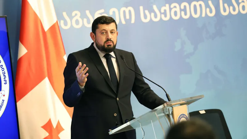 ანტიკორუფციული ბიურო რაჟდენ კუპრაშვილის, საგარეო საქმეთა მინისტრის პირველი მოადგილისა და საქართველოში აკრედიტებული დიპლომატიური კორპუსისა და საერთაშორისო ორგანიზაციების წარმომადგენლების შეხვედრაზე ინფორმაციას ავრცელებს