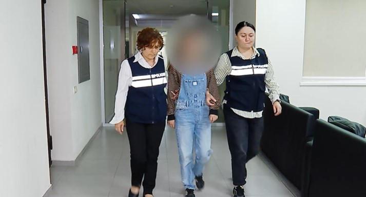 内务部：在第比利斯，对一名未成年人实施了身体暴力，使用冷兵器造成伤害，并且一段捕捉身体和心理胁迫以及侮辱性行为的视频被用手机录制；九名个人已被拘留。