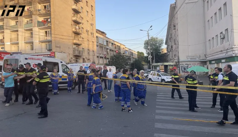 ე.წ. ვაგზლის მოედნის მიმდებარედ შენობის ნაწილი ჩამოინგრა