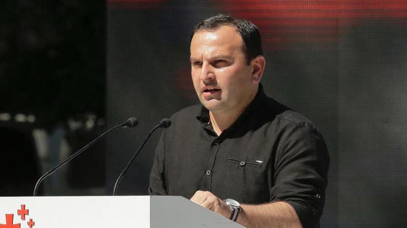 Paata Manjgaladze 对“Georgian Dream”说：你们正处于疯狂的边缘；你们中没有一个人属于自己——向前或向后看一眼，那些认为自己总是正确并与每个人对抗的政权通常会以非常糟糕的方式结束。