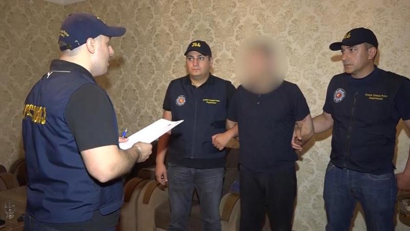 内务部拘留了20个与“犯罪黑社会”有关的个人，同时其他4人被缺席起诉，其中包括两个所谓的“贼在法”。