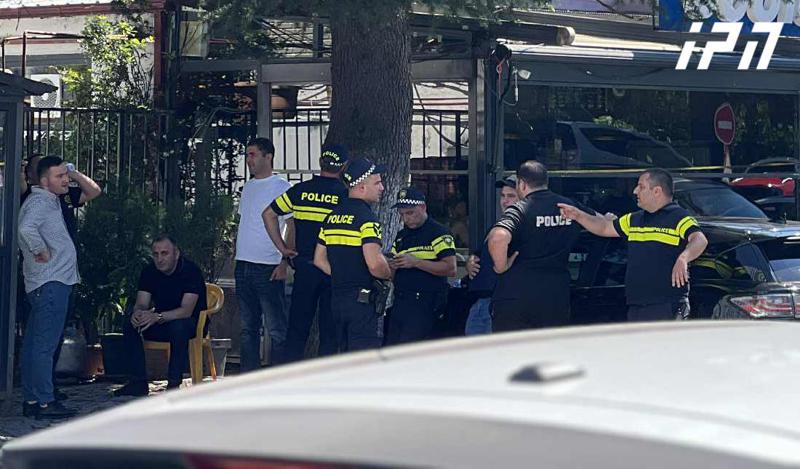 一名据报道是土耳其公民的男子在巴统的一家餐厅被枪杀。