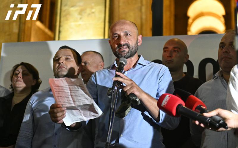 8个拒绝参与地方选举的反对党派正在开始在地区“组织抵抗成员”。