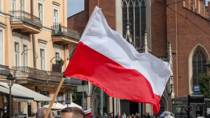 პოლონეთი თავის მოქალაქეებს რუსეთის ტერიტორიის დატოვებისკენ მოუწოდებს