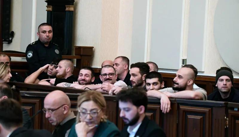 安德罗·奇钦纳泽、奥尼塞·茨哈达泽、贾诺·阿尔恰亚、鲁斯兰·西瓦科夫、卢卡·贾布亚、古拉姆·米尔茨胡拉瓦、瓦列里·特特拉什维利、乔治·特里什维利、伊拉克利·克拉斯维利、列瓦兹·基克纳泽和谢尔盖·库哈尔丘克每人被判处两年监禁。