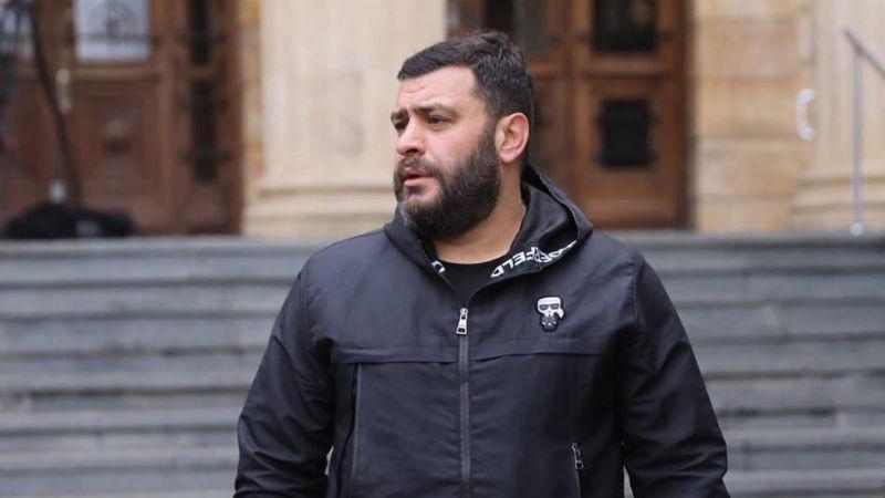 根据“国家运动”成员Lasha Tsanava的说法，在他被拘留后，国家安全局（SSS）的代表告诉他，如果他秘密录制他的队友Levan Khabeishvili，他就会被释放。