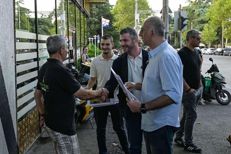 伊拉克利·库普拉泽：卡哈·卡拉泽害怕格鲁吉亚公民，他害怕第比利斯居民，并且他害怕反对派——如果他不害怕，就让他来参加辩论。