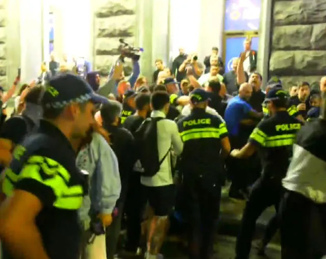 There is commotion near Kakha Kaladze’s election headquarters on Melikishvili Avenue