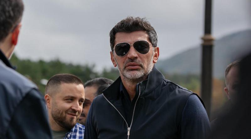 卡哈·卡拉泽：反对派分为两派——一派威胁要推翻格鲁吉亚人民，而另一派说如果获胜，将停止市政运作——在格鲁吉亚，没有暴力团体的容身之地。