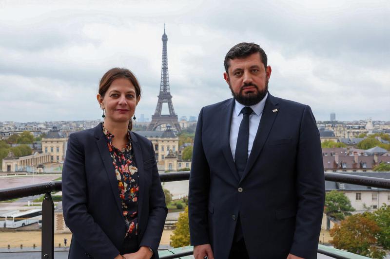 反腐败局局长会见法国副监察专员