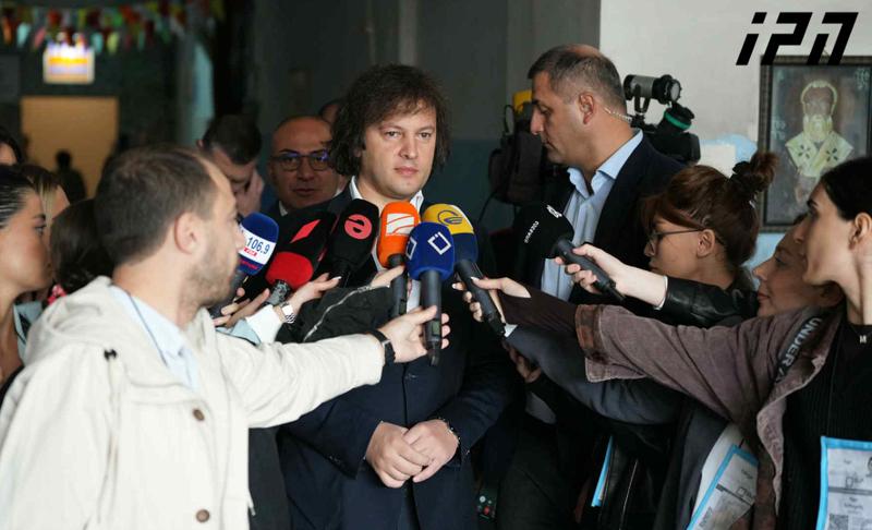 伊拉克利·科巴希泽：他们会这样站着，而我们会下台，或者你想象如何？ - 你不能像这样跟随帕塔·布楚拉泽。