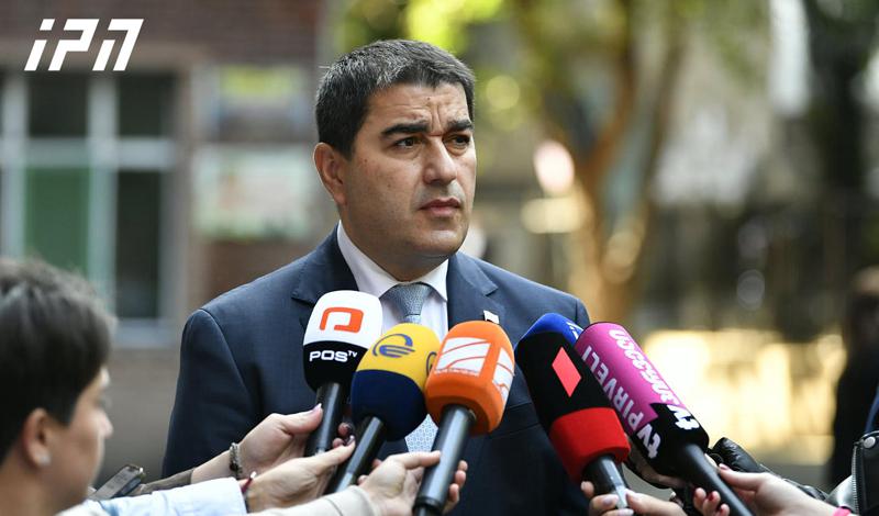 Shalva Papuashvili：这是一种混合战争策略，并且 BBC 报道被用作武器——这也是一个有用的过程，因为每个人都完全暴露——无论是代理人还是给他们指令的人。