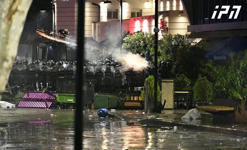 内务部：昨天，我们采取了相称的措施来确保遵守法律——未来几天的任何集会将被视为昨天企图的延续，我们将采取措施来防止对公共秩序和安全的威胁。