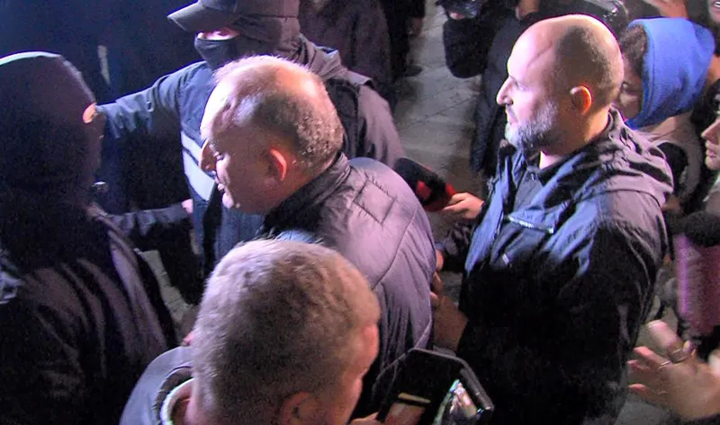 Law enforcement officers detained members of the "National Movement," Murtaz Zodelava and Irakli Nadiradze