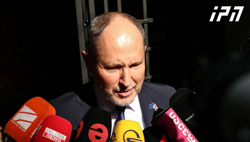 帕维乌·赫尔奇尼斯基：外交部长介绍了当局对选举期间和选举后发生事件的评估——欧盟的评估在卡娅·卡拉斯和玛尔塔·科斯的声明中非常清楚地表达了。