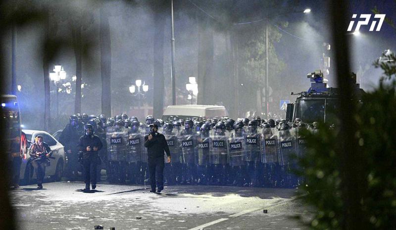 法官维持了12名与10月4日事件有关的被告的预审拘留。