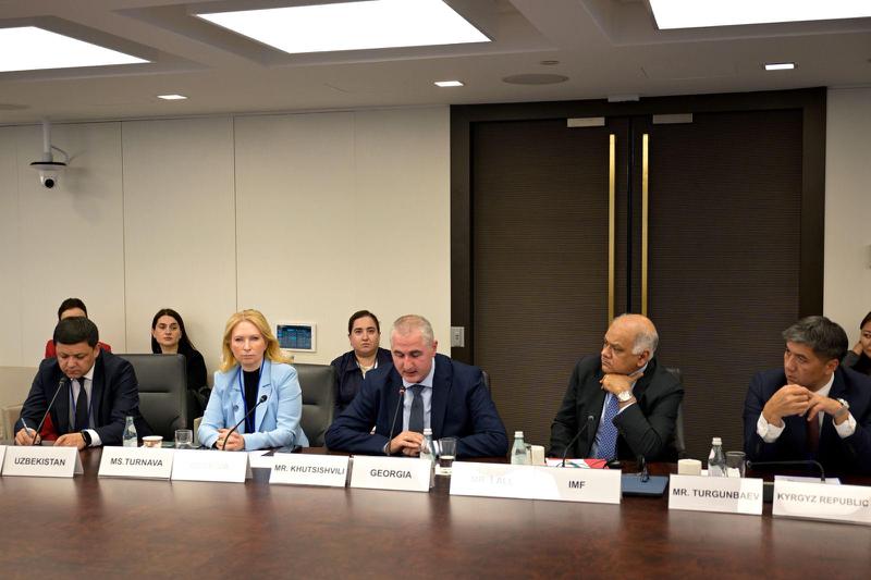 财政部长：在当前的地缘政治形势下，格鲁吉亚实现了可持续的经济发展——经济平均每年增长9%，伴随通胀接近目标。