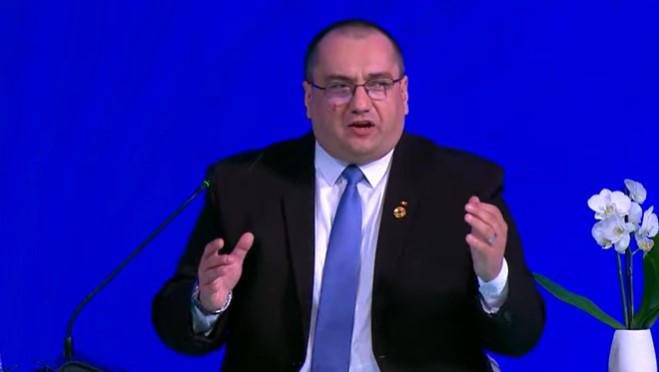 罗马尼亚欧洲议会议员：如果你是一个大国，你可以通过和平来增强实力，但是如果你是一个小国，你该怎么做？这是智慧，理解每个国家拥有的力量：不与其他国家战斗，而是合作。