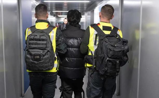 Tagesschau：德国对寻求庇护者的驱逐数量有所增加，其中对土耳其和格鲁吉亚的驱逐数量最高。