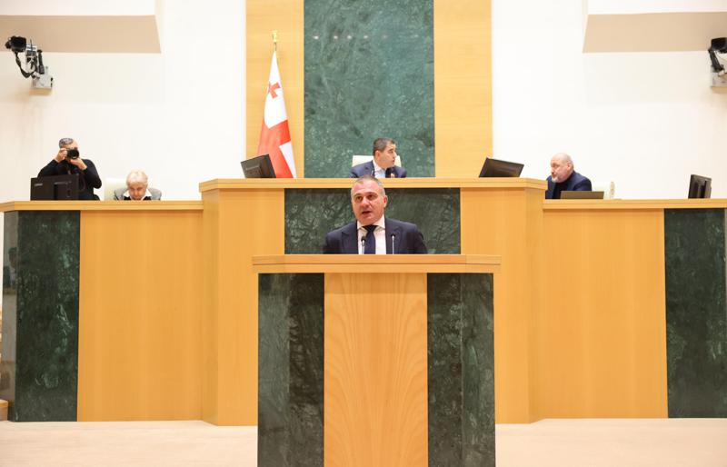 基础设施部长：我们将不再在冬季在旅游区使用融雪盐——我们将尝试转向道路维护的全新模式。