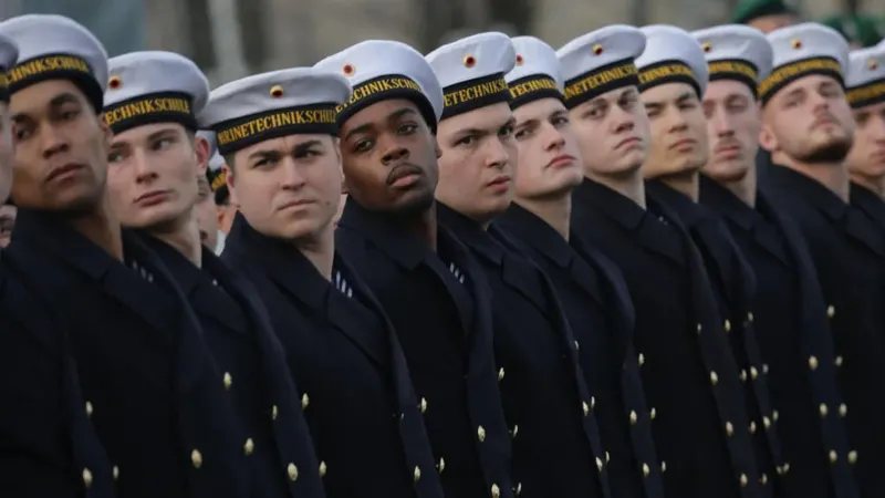 გერმანიის მთავრობა სამხედრო სამსახურის ახალ გეგმაზე შეთანხმდა, რომლის მიზანი ჯარისკაცების რაოდენობის გაზრდაა