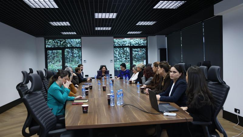 萨洛梅·祖拉比什维利：我们不能假设司法系统不再存在；总有可能出现一个没有失去人性感的法官——并且抗议将持续下去，只要有律师无私地帮助人民。