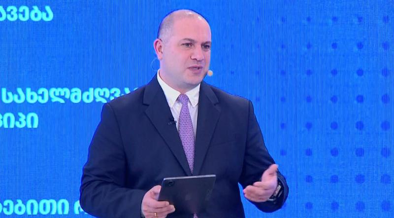 Givi Mikanadze - 我们负责确保11年的教育是足够的，并且对于那些希望在12年级学习的人，我们每年都会开放注册——我们将引入所谓的复习班，并且在11年级，学生们将只学习那些他们需要在考试中通过的科目。