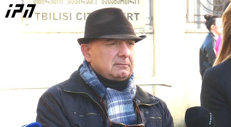 戈吉·查库纳什维利医生也因 BBC 的调查报告被传唤到调查机构。