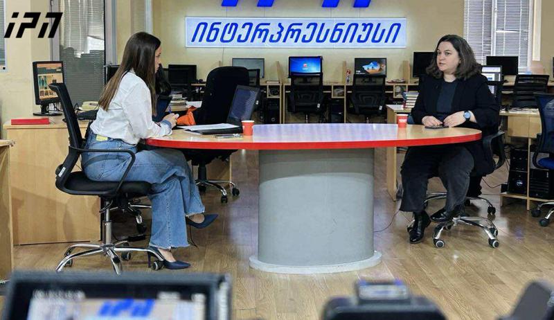 诺娜·库尔多瓦尼泽：在汽车不运行的区域实施限制是完全不可接受的。这实际上将言论自由和集会自由刑事化，并将产生非常寒蝉的效果。