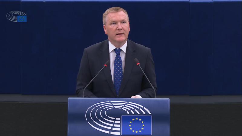 欧盟专员：针对格鲁吉斯民主倒退和侵犯人权责任者的可能制裁谈判正在进行中。