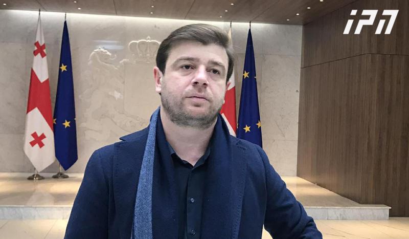 拉沙·里扎马泽：欧洲市场规模要大得多，因此价格差距将相当可观；如此程度的改变是不可能的；监管并不涉及价格本身，而是关系，并设定框架，在此框架内公司可能能够降低价格。