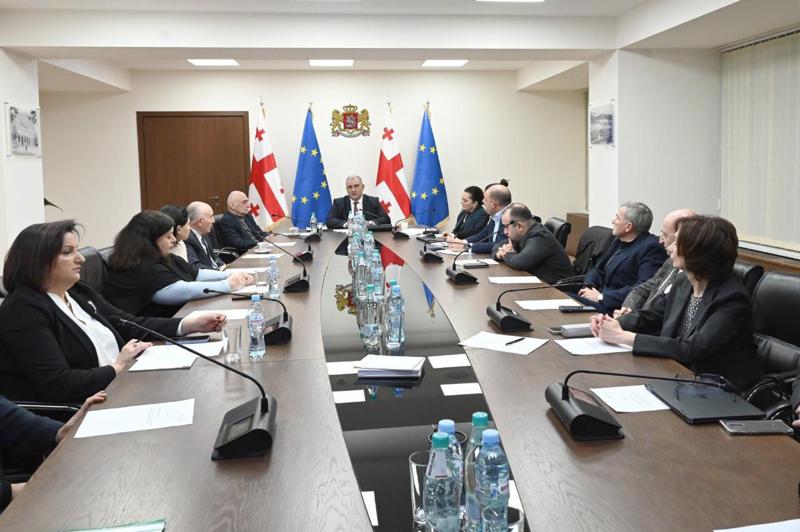 卫生部：据发现，精神药物处方在未进行诊断或患者咨询的情况下被开出——计划进行变更以减少不当分发药物的风险。