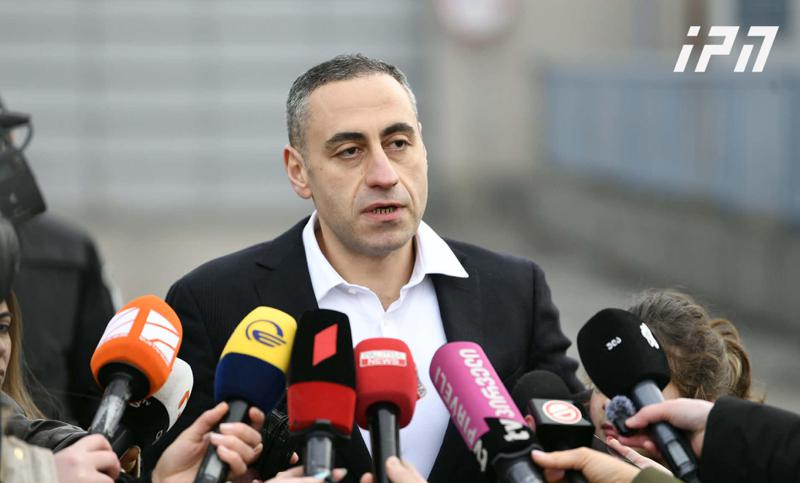 乔治·瓦沙泽的审判定于法院就所谓破坏案进行。