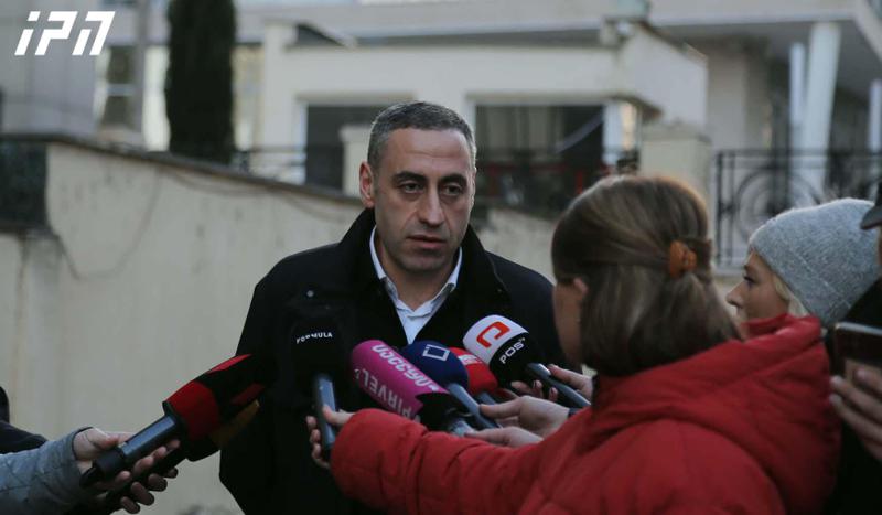 格奥尔基·瓦沙泽 - 我的名字、姓氏和15年刑期都写在案件材料中，什么都没有，甚至连伪造的证据都没有 - 他们要求30,000格鲁吉亚拉里作为保释金，我会支付它。