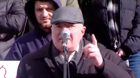 სტუ ს პროფესორი იური ჯანიაშვილი შვილებო, ვიფიქროთ რა ნაბიჯზე ვდგამთ! გვაპატიებს საქართველოს ისტორია? მეეჭვება რამდენიმე ადამიანი ბუჩქის ქვეშ ვერ იჯდეს...