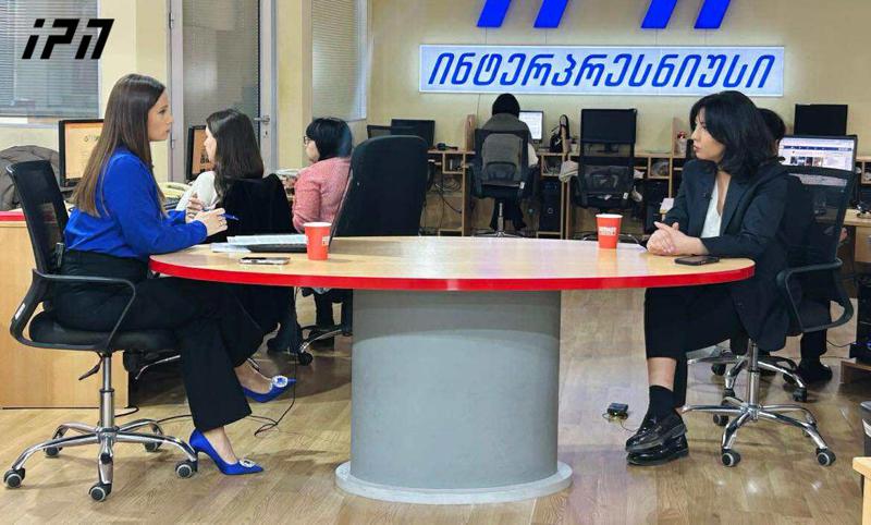 塔塔·赫韦德利亚尼：我相信“格鲁吉亚梦想”暂时逆转了大学合并决定并将返回到它；关于库列维港口，需要进行调查。