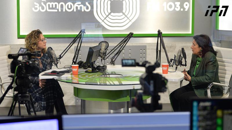 Salome Zurabishvili 针对问题：她在等待被逮捕吗——我不是新变化的主要对象，这不仅仅适用于 Salome Zurabishvili，它适用于每个人——我不会去任何地方，为什么我应该去？