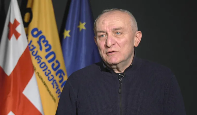 მამუკა კაციტაძე ერთი შეხედვით რამდენიმე პარტიის ორგანული გაერთიანებაა სინამდვილეში კი აღდგენილ ნაციონალურ მოძრაობას ვიღებთ რაც შეეხება ლელოს გადაწყვეტ...